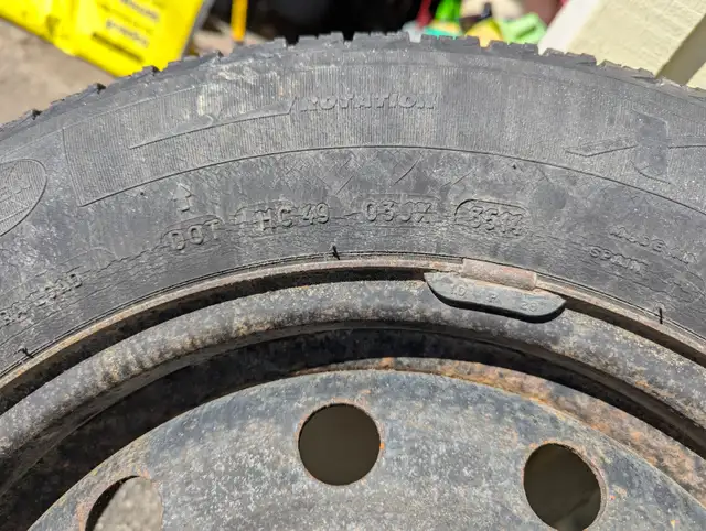 Winter Tires - Michelin X-Ice - 215/60R16 - 5x114.3 in Tires & Rims in Brantford - Image 11