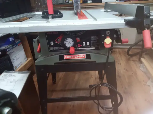 Sears Craftsman 10 inch table saw and support stand in Power Tools in Peterborough - Image 8