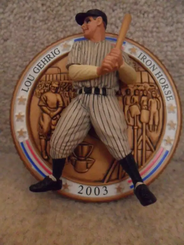 Lou Gehrig Carlton Ornament, 2003. $50. New condition. Sound wor63351296141315124