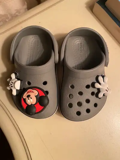 Infant/Kids Crocs - size C4, View more