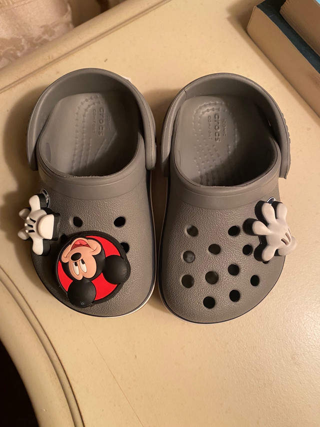 Infant/Kids Crocs - size C4 in Clothing - 6-9 Months in Kitchener / Waterloo