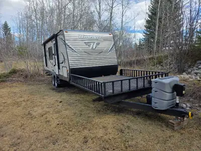 Specifications Year: 2016 Make/Model: Keystone Hideout 21THWE (Cold Mountain Package) Class: Toy Hau...