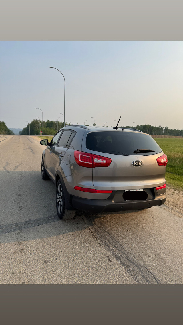 2013 Kia Sportage AWD in Cars & Trucks in Edmonton - Image 4