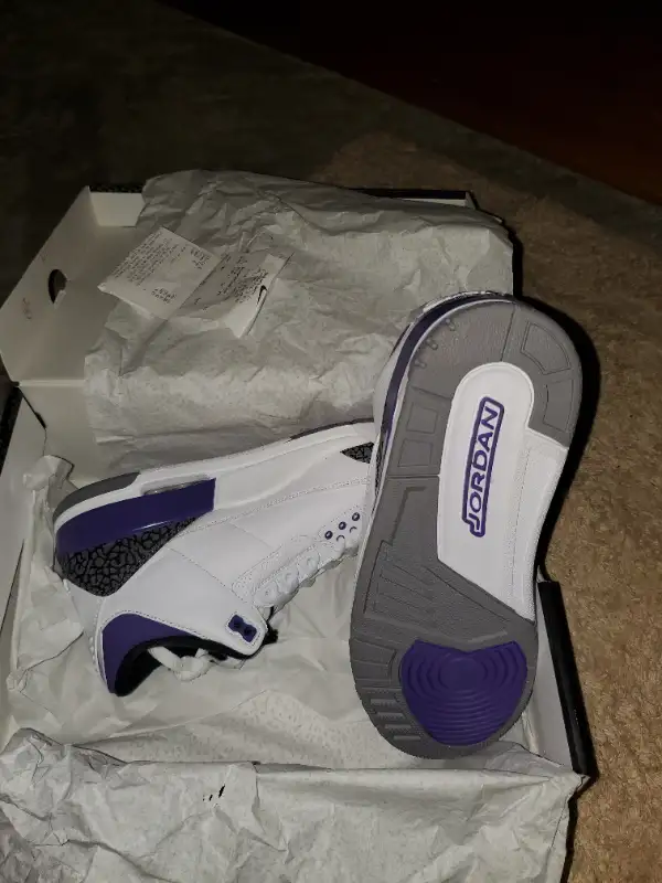 Air jordan 3 retro in Men's Shoes in City of Toronto - Image 4