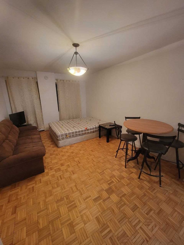 Lease Transfer – 2 ½ Apartment in Benny Crescent — photo 3