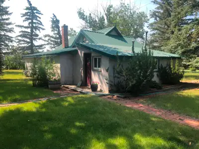 Little old farmhouse for rent to mechanically inclined person