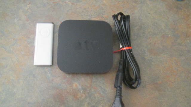 Apple TV (2nd Generation) HD Media Streamer A1378 W REMOTE in Video & TV Accessories in St. Catharines