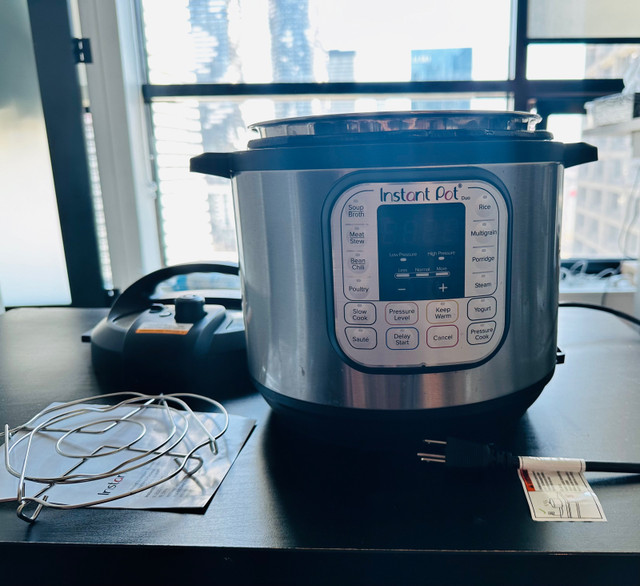 Instant Pot 7 in 1 Duo Multi-Cooker ( 6 Quartz) in Microwaves & Cookers in City of Toronto - Image 3