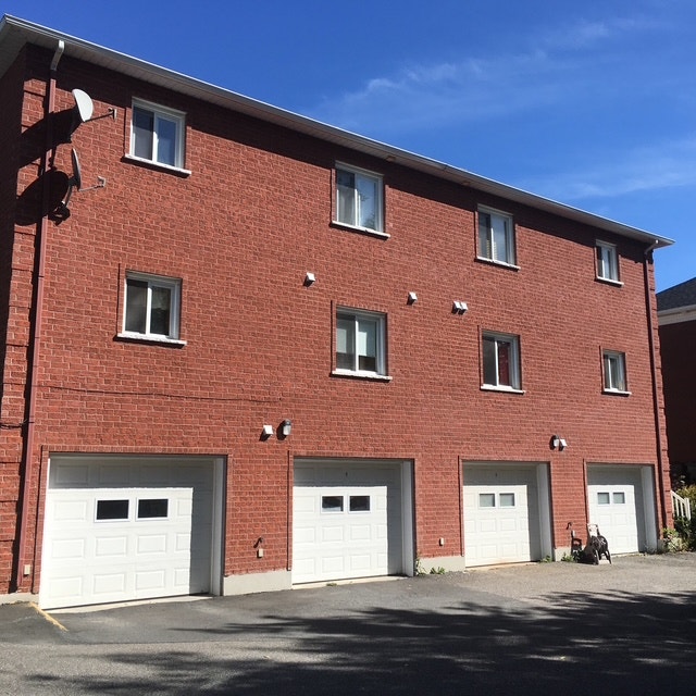 6-1/2 avec garage dans le nord de sherbrooke — photo 3