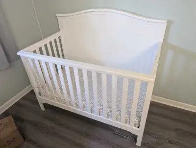 Baby Crib (matress not included), View more