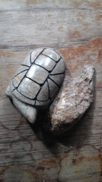 FIRST NATIONS HAUDENOSAUNEE TURTLE  STONE CARVINGS