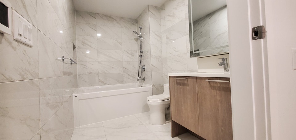 Metrotown - Sun Tower 2 - 1 bed + den (Burnaby South) 4