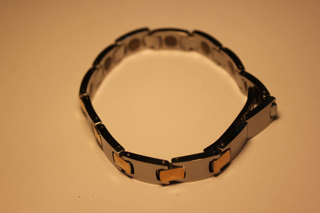 Tungsten Carbide Magnetic Therapy Bracelet  SIZE: Small in Jewellery & Watches in Kitchener / Waterloo - Image 3