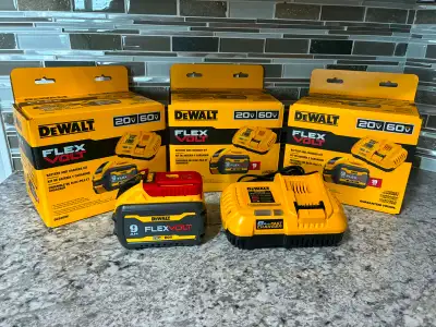 New Dewalt 9AH Flexvolt Battery & Fast Charger Kit, View more