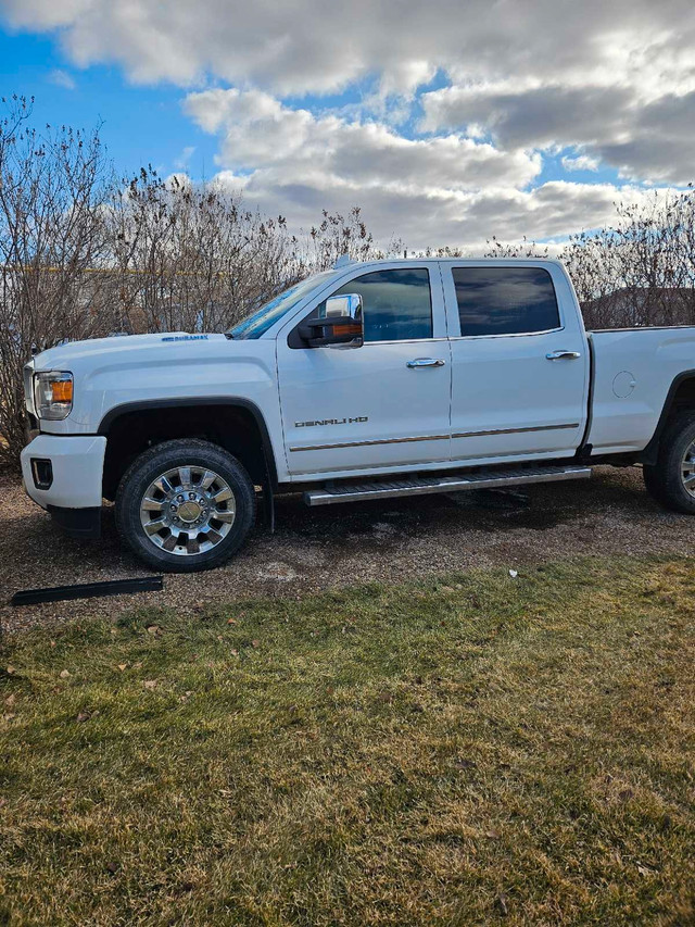 2019 2500 diesel gmc Denali pickup truck  in Cars & Trucks in Grande Prairie - Image 2