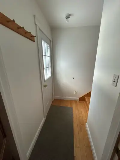 Studio apartment everything included. 900$/month No pets