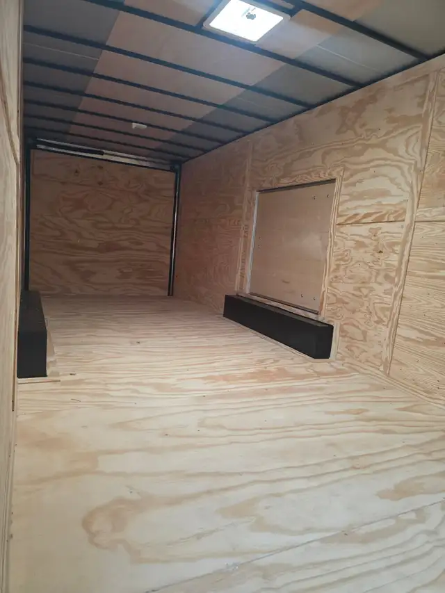 2025 Enclosed 8.5x24x7 Custom Trailer in Cargo & Utility Trailers in Leamington - Image 6