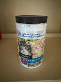 Cat milk replacement 