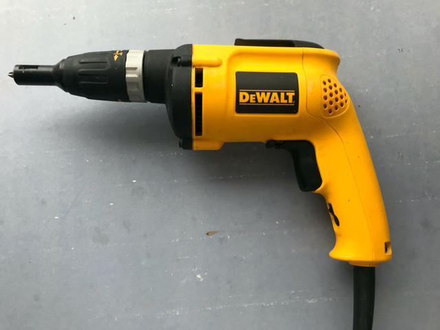 DeWalt DW255 Drywall Screwgun (corded) dans Outils électriques  à Longueuil/Rive Sud - Image 3