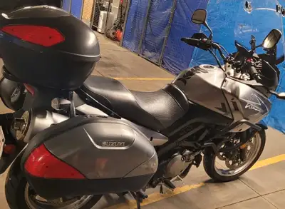 2009 Suzuki V-Strom, ABS brakes, bought in 2010, original owner, well maintained, a fantastic advent...