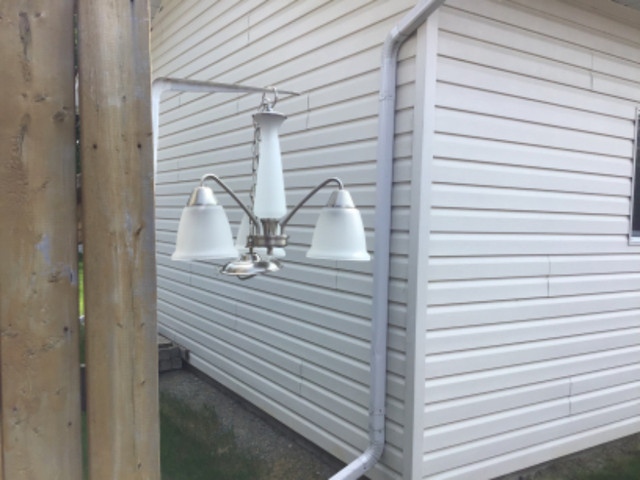 3 Glass Shade Pendant Light in Indoor Lighting & Fans in Sudbury