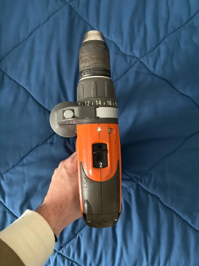 Ridgid Drill with 2 batteries and charger. in Power Tools in London - Image 6