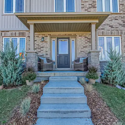 1220 Riverbend #105