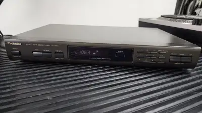 TECHNICS ST-K55 ST-K55 Stereo Synthesizer AM/FM Stereo Tuner, View more
