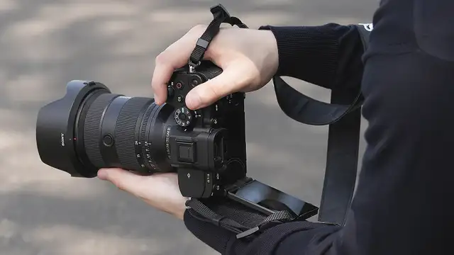 Lets Tour the City with a Camera