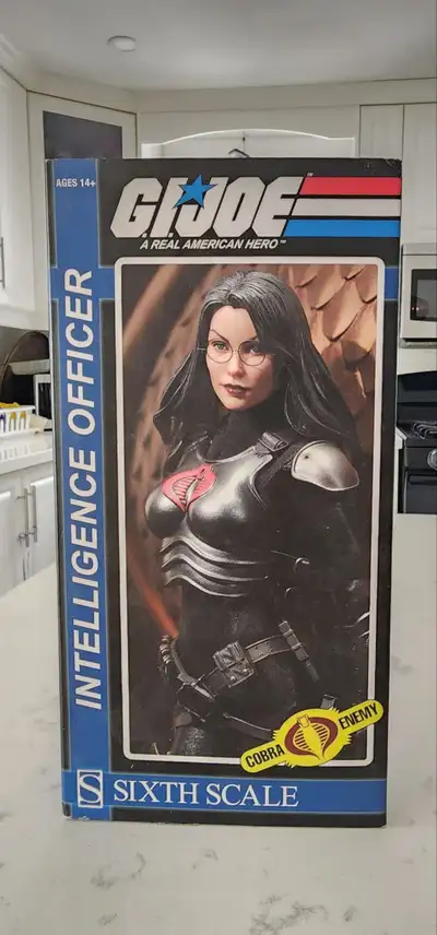 This awesome Baroness figure from G.I. Joe is a must-have for fans and collectors. Made by Sideshow...