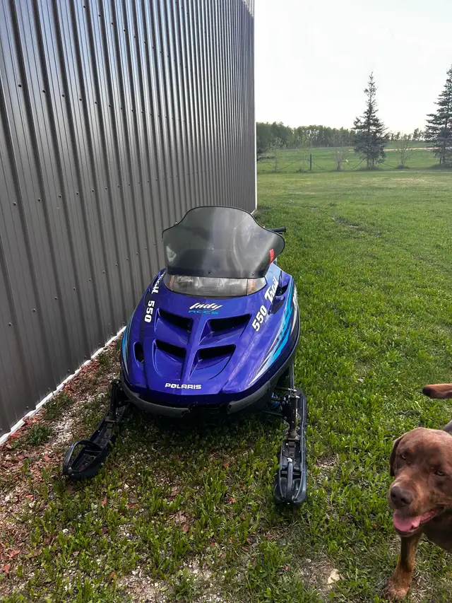 1999 Polaris 550 fan cooled in Snowmobiles in Edmonton - Image 3