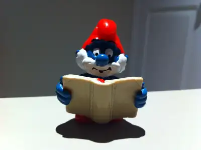 Mint condition. Made in Kong Hong. The book covering is blank. The common one has the word "Magic" o...