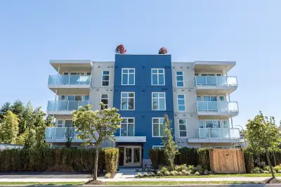 1 Bedroom Suite - Available