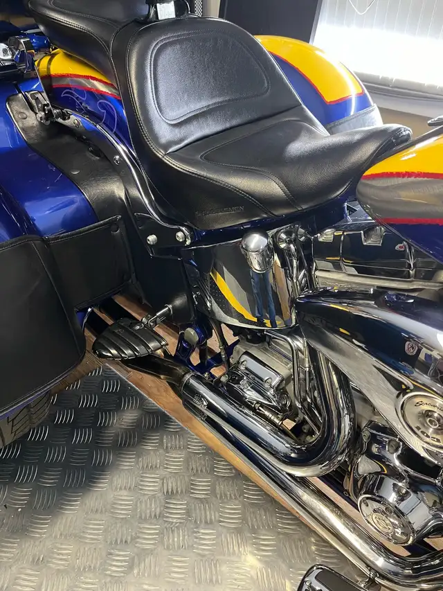 2006 Harley Davidson CVO Softail Fatboy Trike in Street, Cruisers & Choppers in Mississauga / Peel Region - Image 8