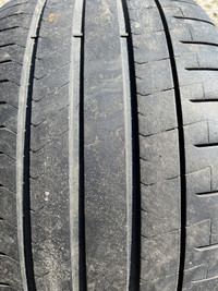 2 x 285/40/19 PIRELLI p zero summer tires 75%80 tread Dot#2021fo
