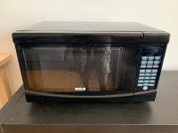 RCA 700w microwave