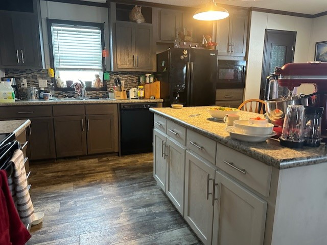 2018 double wide modular home in Mackenzie ranch $199,900 in Houses for Sale in Red Deer - Image 2
