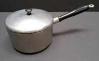 Vintage heavy cast aluminum 2-liter saucepan with lid REDUCED!