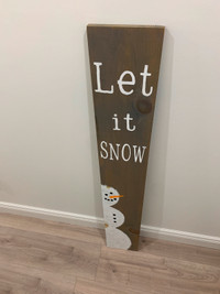 Let It Snow wooden decor sign