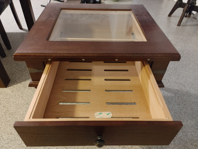 Humidor glass top table in Coffee Tables in Bathurst - Image 3