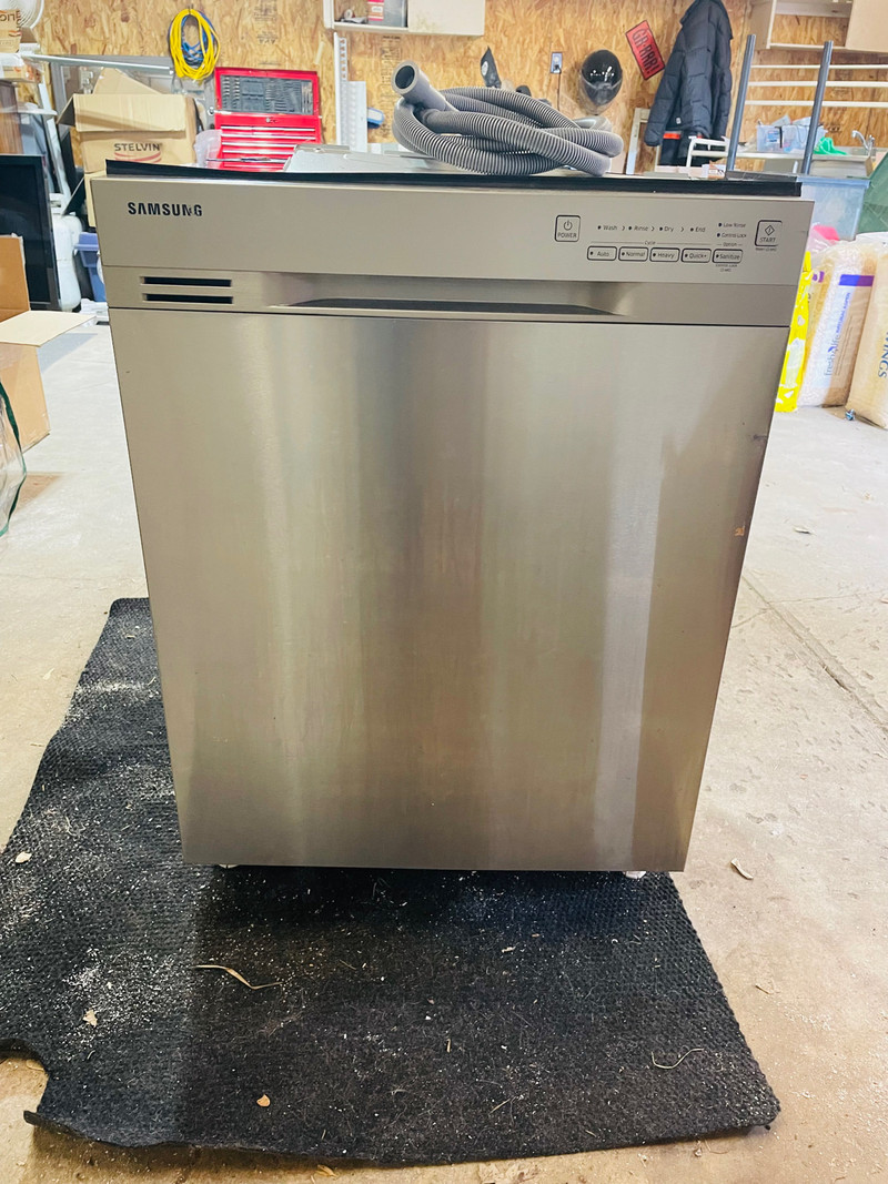 Samsung Dishwasher for parts or a repair. Dishwashers Winnipeg Kijiji