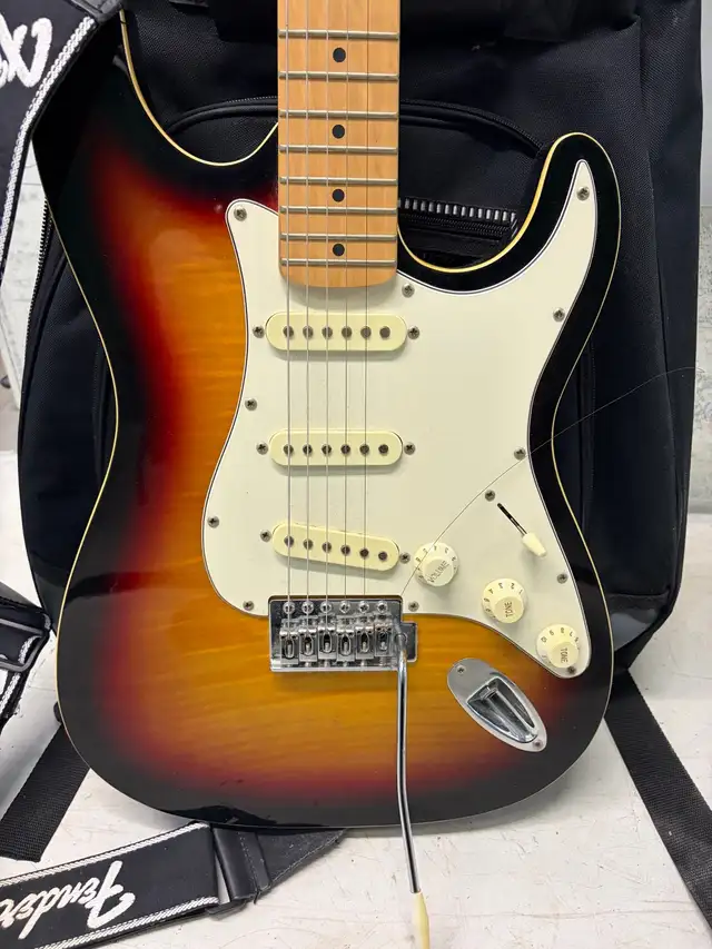 GFX by Groove Factory Stratocaster 1990s in Guitars in City of Montréal - Image 2