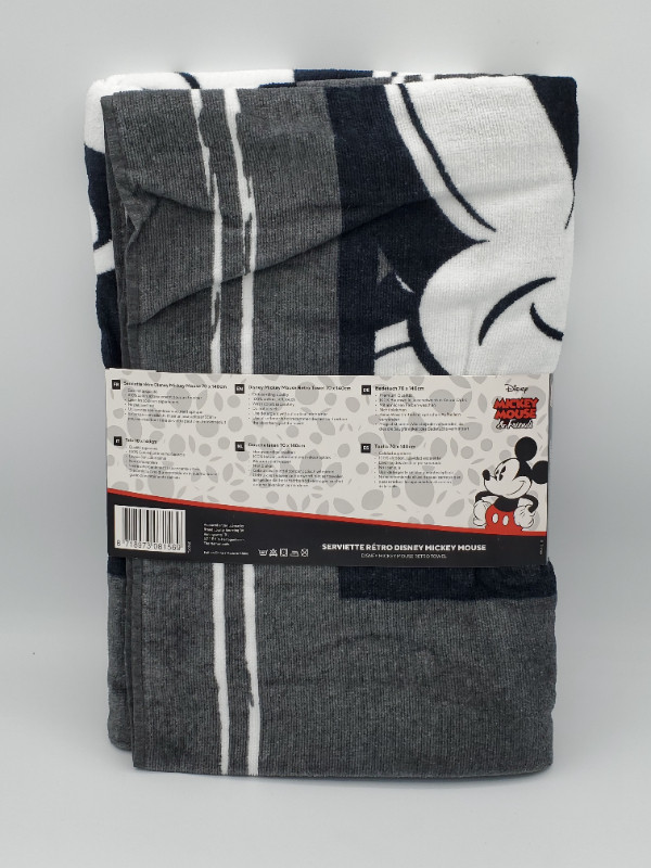 Disney Mickey Mouse Retro Towel 70cmx140cm *retired* / serviette dans Autre  à Ouest de l’Île - Image 3