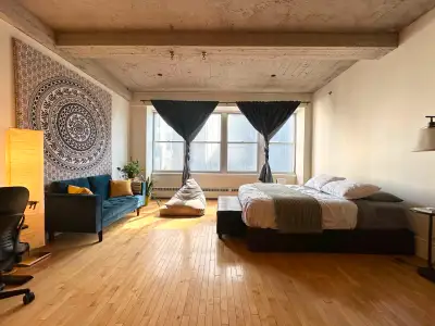 Loft in Old Port, Sublet, Furnished, Starting August