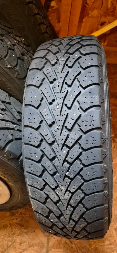 Winter Tires 175 70R 14 Goodyear Nordic Winter Bolt Pattern 4x100 Came off 2012 Hyundai Accent