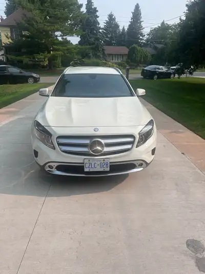 Mercedes Benz GLA 250 4 Matic 2016 Model Year 2.0L Turbo 183,353 KM Very Good Condition inside out....