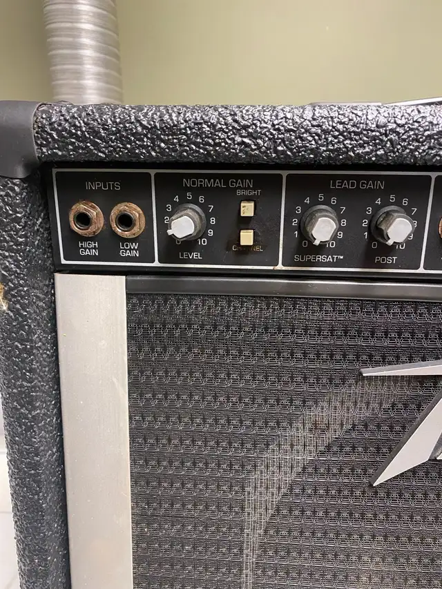 Peavey Bandit 75 Solo Series 75 watts in Amps & Pedals in Mississauga / Peel Region - Image 6