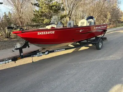 2017 Tracker fishing boat One owner Length 16ft beam 88" Easy to tow 75 HP 4 stroke Merc Minn Kota t...