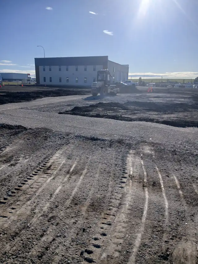 LAND DEVELOPMENT- EARTHWORKS in Interlock, Paving & Driveways in Calgary - Image 5