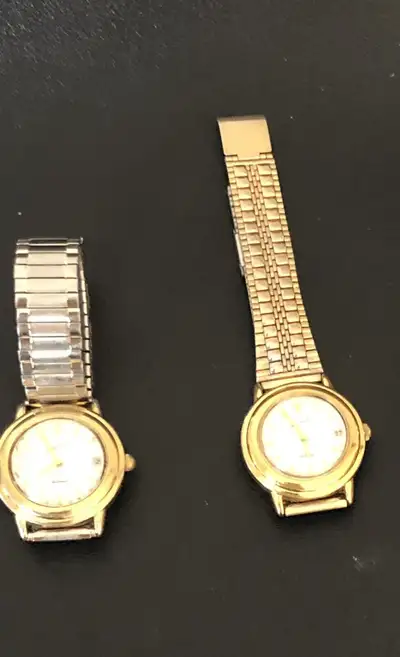 2 vintage Ingersoll automatic 21 jewels watches., View more
